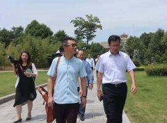 浦东水务和长桥山庄领导考察福寿园和利来国际app集团