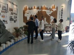 10月底，温州、张家口两地领导考察利来国际app集团