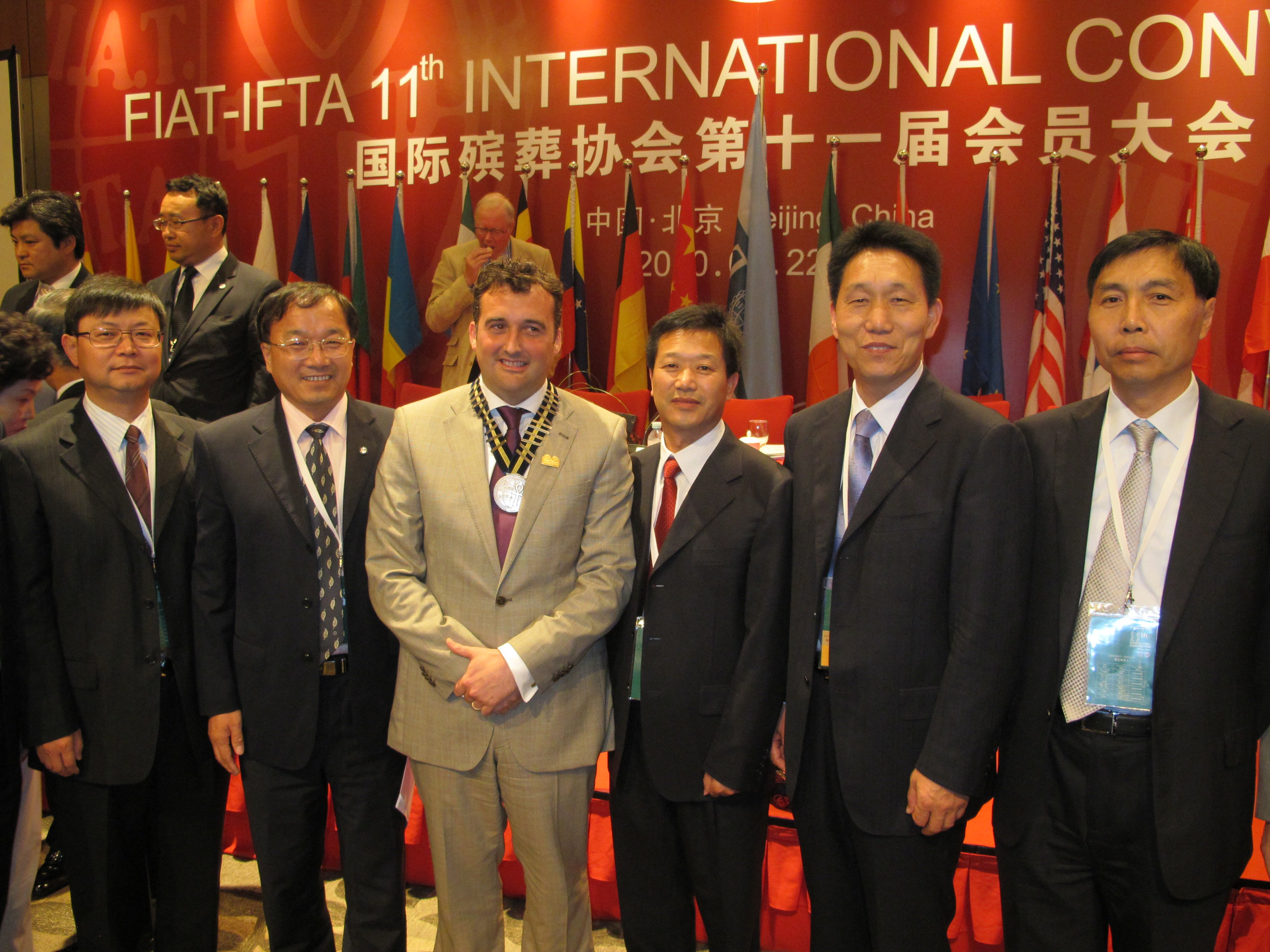 利来国际app集团：以传统为基，创新为翼，翱翔国际殡葬舞台